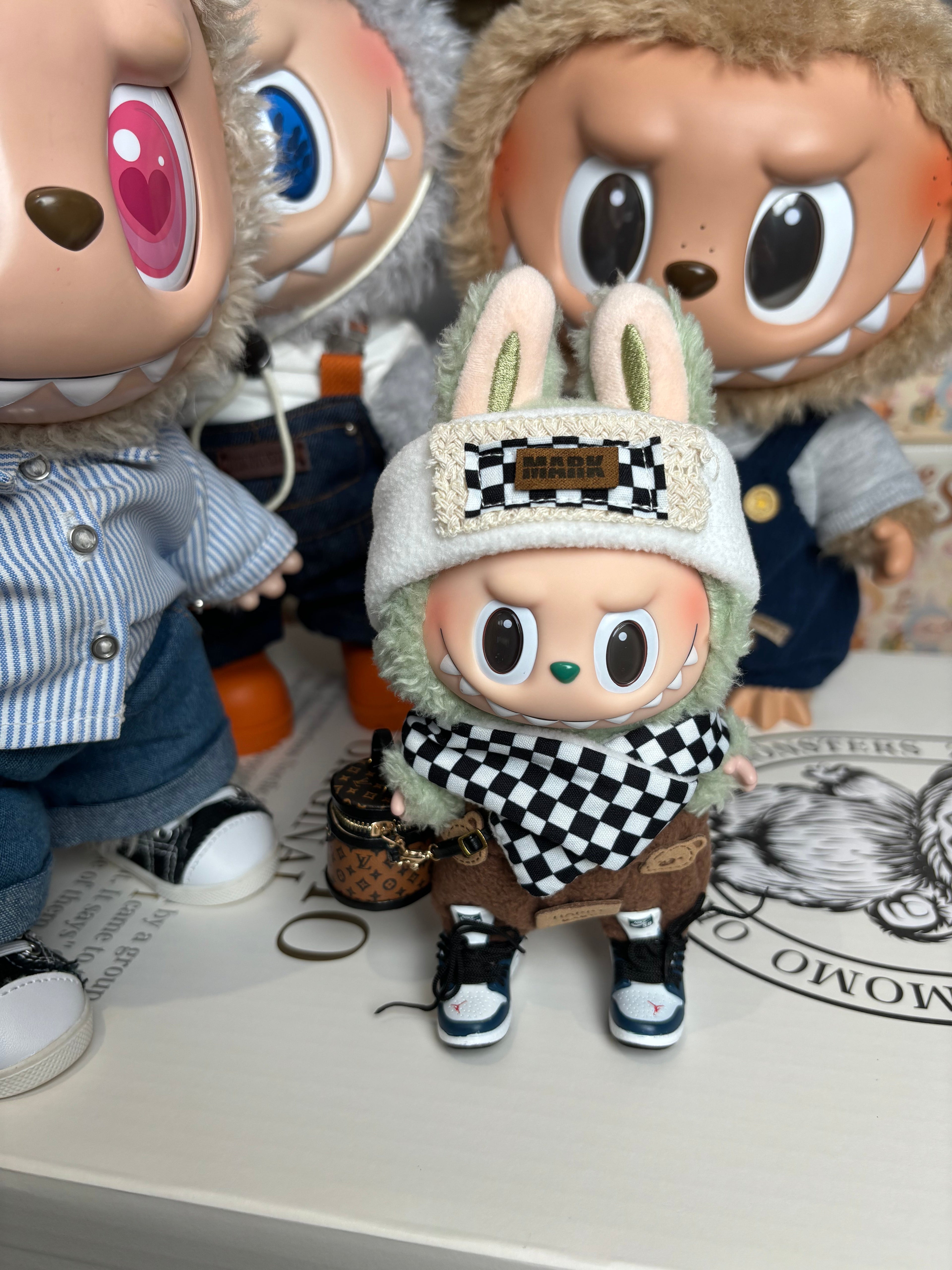 labubu winter travel set（labubu+Clothes + Shoes + Bag）